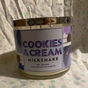 Bath&Body- Cookies and Cream Milkshake